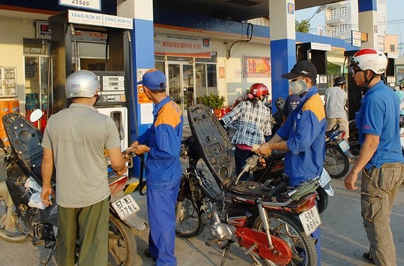 The price of petrol rises on September 6. (Photo: Sggp)