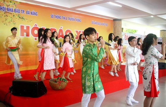 Hanoi, Da Nang Spring Press Festivals open ảnh 6 Äà Nẵng, khai mạc, Há»i Báo Xuân Ká»· Hợi 2019 vá»i trên 200 ấn phẩm báo chÃ, tạp chà ảnh 3