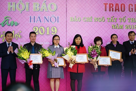 Hà Ná»i: Khai mạc Há»i báo xuân Ká»· Hợi 2019 ảnh 4