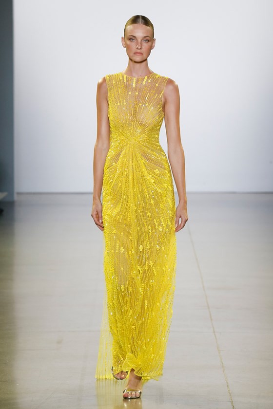 Xem BST âCuá»c dạo chÆ¡i cá»§a những vì saoâ cá»§a Công Trà tại New York Fashion Week 2019 ảnh 20