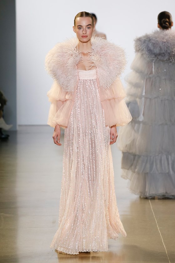 Xem BST âCuá»c dạo chÆ¡i cá»§a những vì saoâ cá»§a Công Trà tại New York Fashion Week 2019 ảnh 32