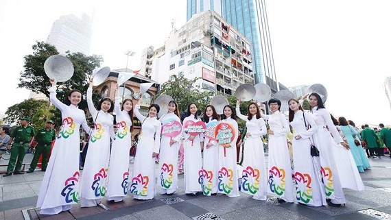 Contestants of the Charming Ao Dai Contest