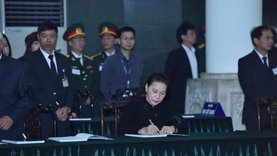 Memorial service of State funeral for former President General Le Duc Anh ảnh 34