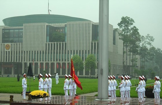 Memorial service of State funeral for former President General Le Duc Anh ảnh 4