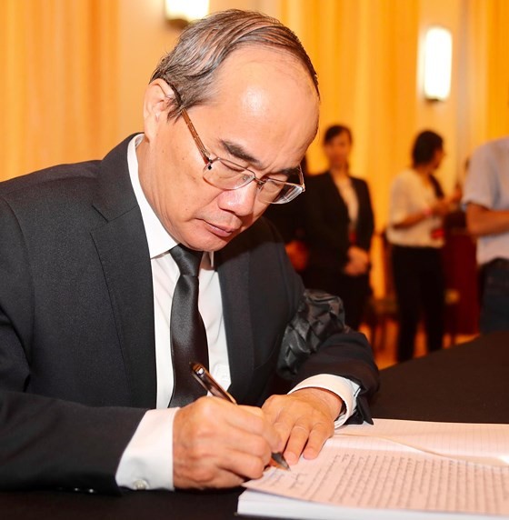 Memorial service of State funeral for former President General Le Duc Anh ảnh 54