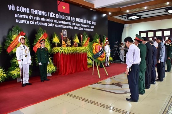 Memorial service of State funeral for former President General Le Duc Anh ảnh 63