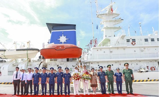 Japanese coastguard vessel makes 4th visit to Da Nang city ảnh 3