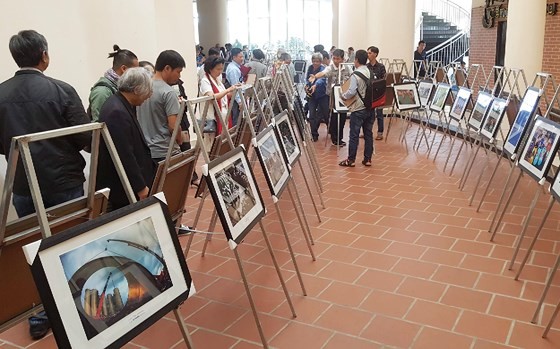 Photo exhibition presents beauty of Vietnam’s southern region ảnh 1 Photo exhibition presents beauty of Vietnam’s southern region ảnh 1