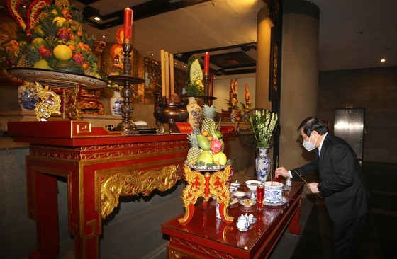 HCMC commemorates death anniversary of Hung Kings ảnh 2