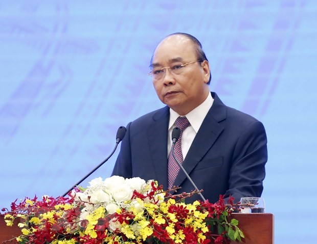 Prime Minister Nguyen Xuan Phuc speaks at the meeting. (Photo: VNA)