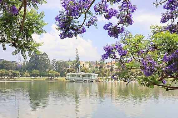 Xuan Huong Lake