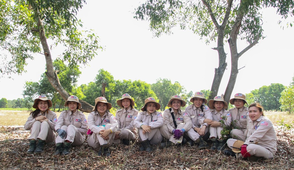 Vietnam’s unique female team reclaims mine-contaminated land ảnh 14 Vietnam’s unique female team reclaims mine-contaminated land ảnh 14