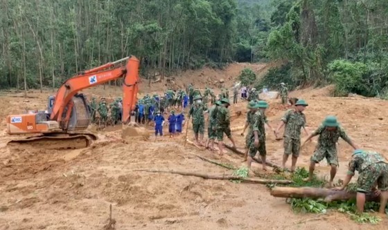 Search and rescue workers are searching for victims of the landslide at ranger station 67 