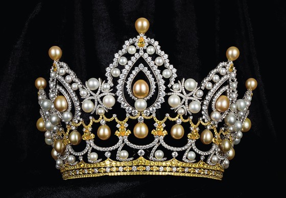 New Miss Vietnam 2020 crown