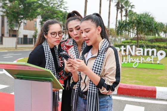 Celebrities join TV reality show to promote domestic tourism ảnh 3 Celebrities join TV reality show to promote domestic tourism ảnh 3