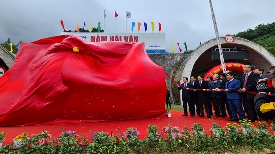 Hai Van Road Tunnel 2 inaugurated ảnh 4 Hai Van Road Tunnel 2 inaugurated ảnh 4