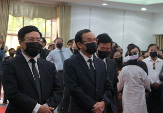 Former Deputy Prime Minister Truong Vinh Trong laid at rest in his native land ảnh 3 Former Deputy Prime Minister Truong Vinh Trong laid at rest in his native land ảnh 3