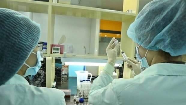 Vietnam striving to quickly produce home-made COVID-19 vaccines