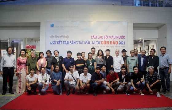 Painting exhibition of sacred land of Con Dao presented in HCMC ảnh 14 Painting exhibition of sacred land of Con Dao presented in HCMC ảnh 14