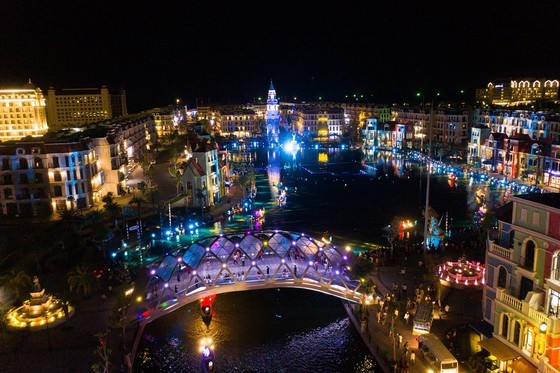 Vietnam’s first-ever “sleepless city” opens ảnh 1 Vietnam’s first-ever “sleepless city” opens ảnh 1