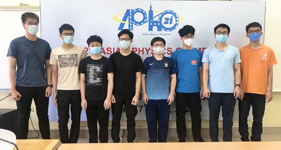 Vietnamese students earns highest grade at IPhO 2021 ảnh 1 Vietnamese students earns highest grade at IPhO 2021 ảnh 1