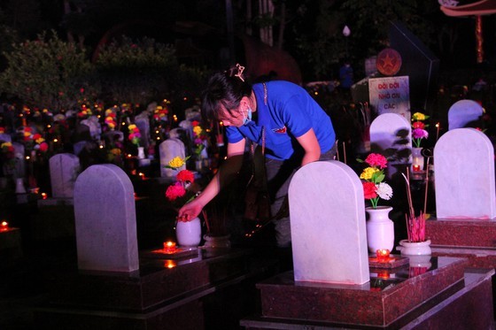 Quang Tri hosts annual memorial tribute ceremonies to fallen soldiers ảnh 6