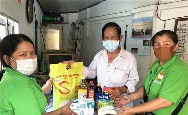 HCM City: Over 365,000 people benefit from Covid-19 support packages ảnh 1 HCM City: Over 365,000 people benefit from Covid-19 support packages ảnh 1