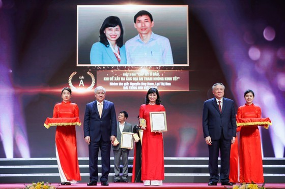 Winners of 2021 National Press Award on anti-corruption fight announced ảnh 4 Winners of 2021 National Press Award on anti-corruption fight announced ảnh 4