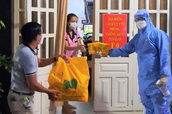 HCMC proposes to shorten quarantine for vaccinated people to seven days ảnh 1 HCMC proposes to shorten quarantine for vaccinated people to seven days ảnh 1