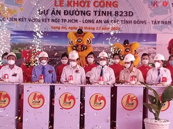 Road construction project connecting Long An, HCMC kicked off ảnh 1 Road construction project connecting Long An, HCMC kicked off ảnh 1