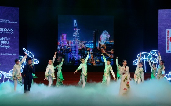 18th Festival of Folk Dances and Singing opens in HCMC ảnh 5 18th Festival of Folk Dances and Singing opens in HCMC ảnh 5
