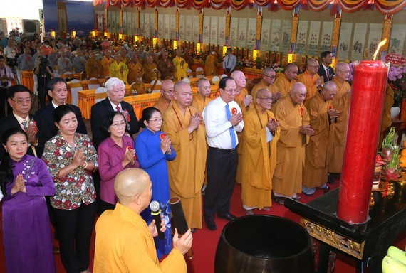 Great requiem ceremony praying for national peace, safety opens in HCMC ảnh 1 Great requiem ceremony praying for national peace, safety opens in HCMC ảnh 1