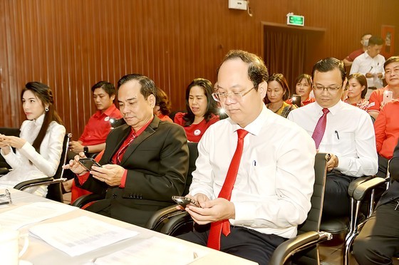 Charity movement collects VND41 billion to help poor people enjoy happy Tet ảnh 2 Charity movement collects VND41 billion to help poor people enjoy happy Tet ảnh 2