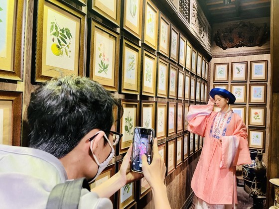 Visitors take photos at Fito Museum. (Photo: SGGP) Visitors take photos at Fito Museum. (Photo: SGGP)