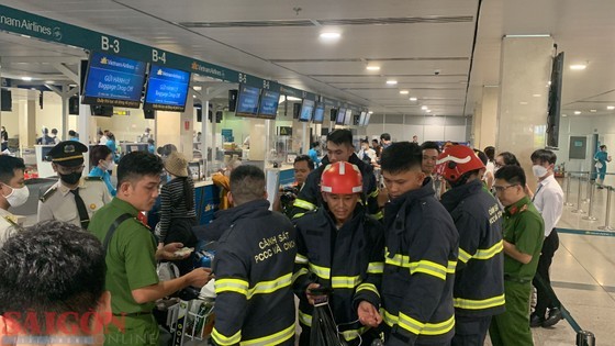 Under direction of the Minister of Public Security, five firefighting police officers of the Fire Prevention and Fighting and Rescue Police Division (PC07) of the HCMC Public Security traveled to Hanoi to join a team of search and rescue officers, who left the country for Turkey on February 9.