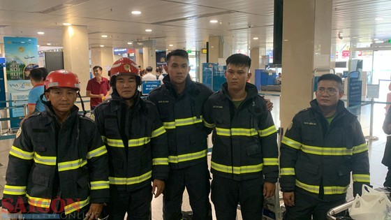 Five firefighting police officers of the Fire Prevention and Fighting and Rescue Police Division (PC07) of the HCMC Public Security