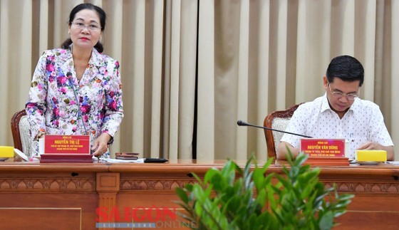 Chairwoman of the HCMC People’s Council Nguyen Thi Le speaks at the conference which is held on February 28. (Photo: SGGP) Chairwoman of the HCMC People’s Council Nguyen Thi Le speaks at the conference which is held on February 28. (Photo: SGGP)