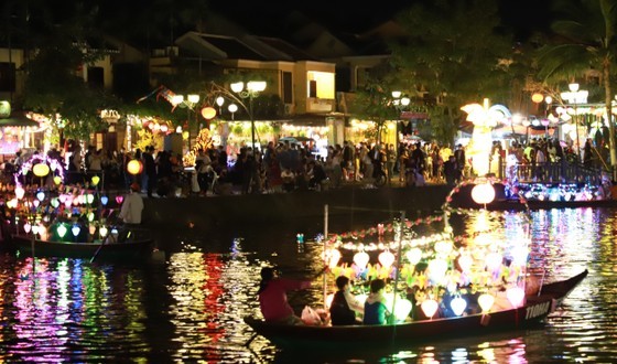 Total revenue from tourism in the first two months of 2023 reached VND4,700 billion (US$197.4 million), which was 2.2 times the number during the same period last year. (Photo: SGGP) Total revenue from tourism in the first two months of 2023 reached VND4,700 billion (US$197.4 million), which was 2.2 times the number during the same period last year. (Photo: SGGP)