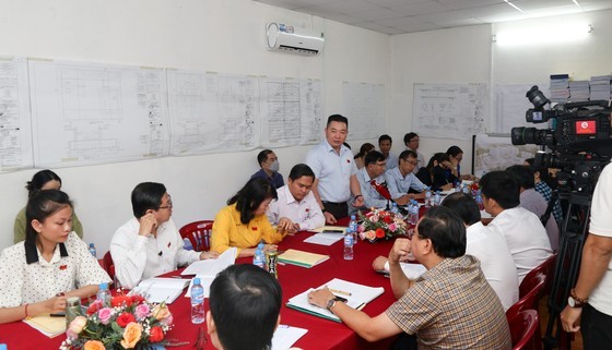 At the working session between the supervision delegation of the HCMC People’s Council and Thu Duc City on March 2 (Photo: SGGP) At the working session between the supervision delegation of the HCMC People’s Council and Thu Duc City on March 2 (Photo: SGGP)