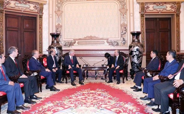 At the reception (Photo: VNA) At the reception (Photo: VNA)