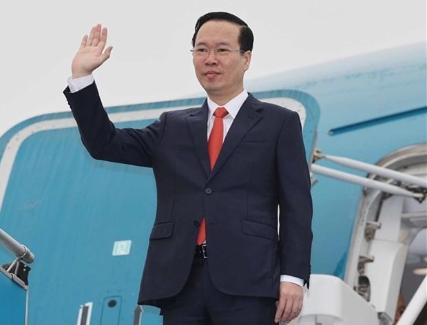 President Vo Van Thuong leaves Hanoi for an official visit to Laos on April 10 morning. (Photo: VNA) President Vo Van Thuong leaves Hanoi for an official visit to Laos on April 10 morning. (Photo: VNA)