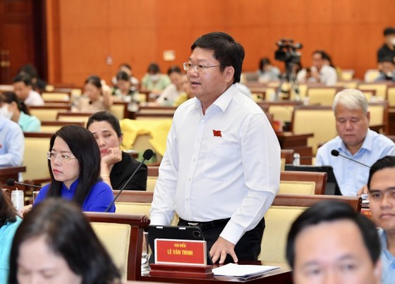 Director of the HCMC Department of Labor, Invalids and Social Affairs Le Van Thinh expresses his joy at investment projects of historical and cultural sites in the city. (Photo: SGGP) Director of the HCMC Department of Labor, Invalids and Social Affairs Le Van Thinh expresses his joy at investment projects of historical and cultural sites in the city. (Photo: SGGP)