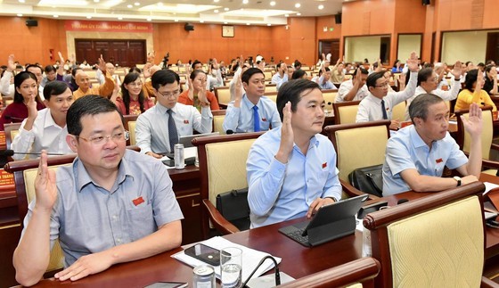 Delegates attend the 9th thematic session held by the People's Council of the city on April 18. (Photo: SGGP) Delegates attend the 9th thematic session held by the People's Council of the city on April 18. (Photo: SGGP)