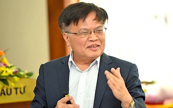 Dr. Nguyen Dinh Cung, former director of the Central Institute for Economic Management (CIEM) Dr. Nguyen Dinh Cung, former director of the Central Institute for Economic Management (CIEM)