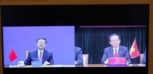 Secretary of the HCMC Party Committee Nguyen Van Nen and Shanghai Party Secretary Chen Jining at the online meeting. (Photo: VNA) Secretary of the HCMC Party Committee Nguyen Van Nen and Shanghai Party Secretary Chen Jining at the online meeting. (Photo: VNA)