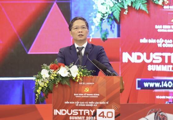 Head of the Party Central Committee's Economic Commission Tran Tuan Anh speaks at the event. (Photo: SGGP) Head of the Party Central Committee's Economic Commission Tran Tuan Anh speaks at the event. (Photo: SGGP)