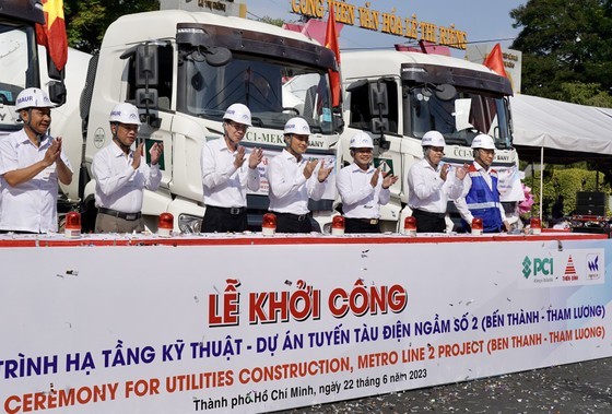 At the groundbreaking ceremony for the technical infrastructure of metro line 2 (Ben Thanh – Suoi Tien metro route) (Photo: SGGP)