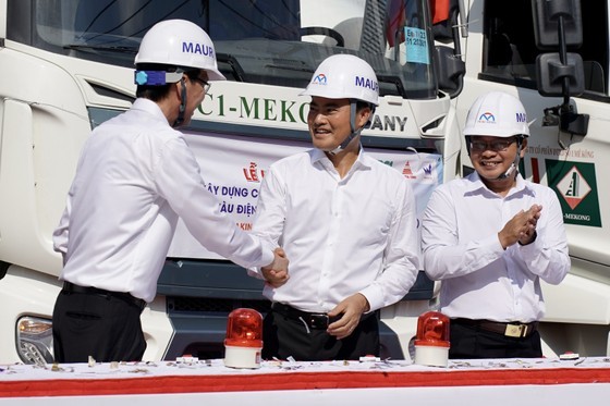 The construction kickoff of the technical infrastructure of metro line 2 aims to strengthen the project&apos;s progress. (Photo: SGGP)