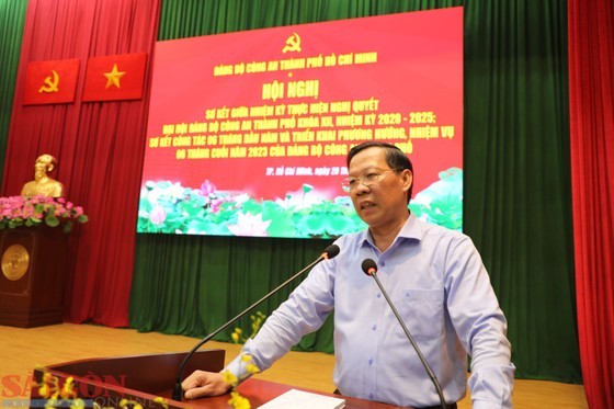 Chairman of the HCMC People’s Committee Phan Van Mai delivers a speech at the Congress of the Party Committee of the HCMC's Public Security Department for the 12th tenure in the 2020-2025 period on June 29. (Photo: SGGP) Chairman of the HCMC People’s Committee Phan Van Mai delivers a speech at the Congress of the Party Committee of the HCMC's Public Security Department for the 12th tenure in the 2020-2025 period on June 29. (Photo: SGGP)