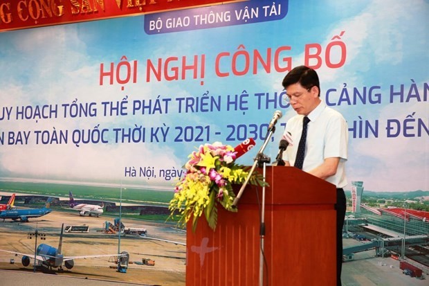 Deputy Minister of Transport Le Anh Tuan addresses the conference (Photo: VNA)